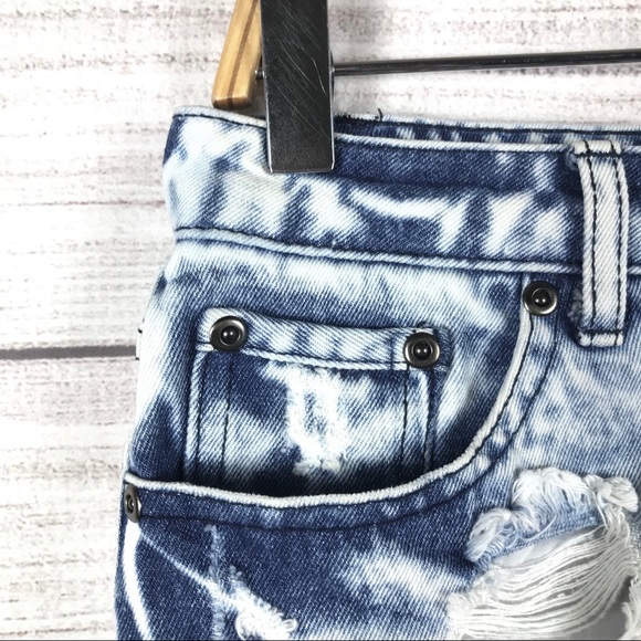 Forever 21 distressed high rise jean shorts sz 28 - Picture 5 of 8